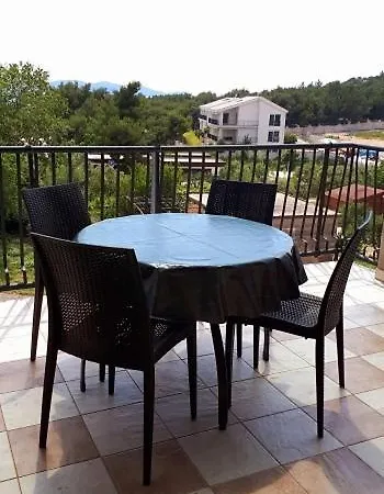 Casa vacanze House In With Balcony, Air Conditioning, Wifi, Washing Machine 4993-1