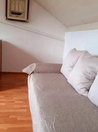House In With Balcony, Air Conditioning, Wifi, Washing Machine 4993-1 Drage