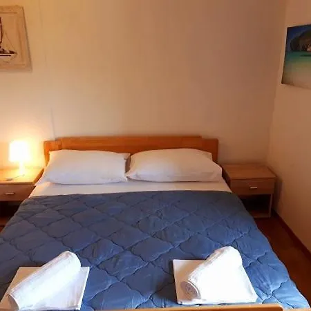 House In With Balcony, Air Conditioning, Wifi, Washing Machine 4993-1 Casa vacanze *