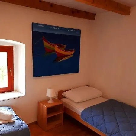 House In With Balcony, Air Conditioning, Wifi, Washing Machine 4993-1
